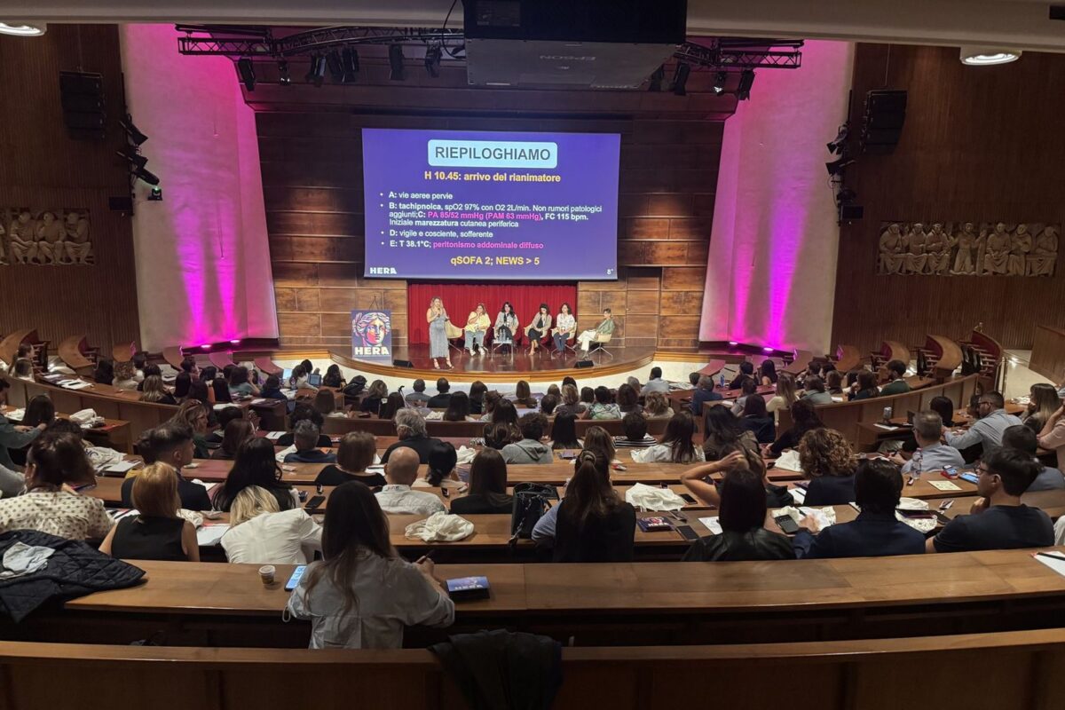Auditorium pieno durante una sessione